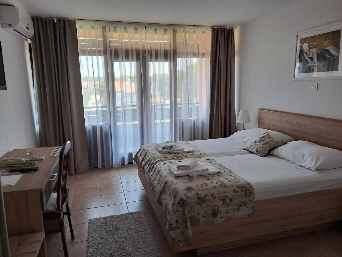 Hotel Albamaris Biograd Na Moru