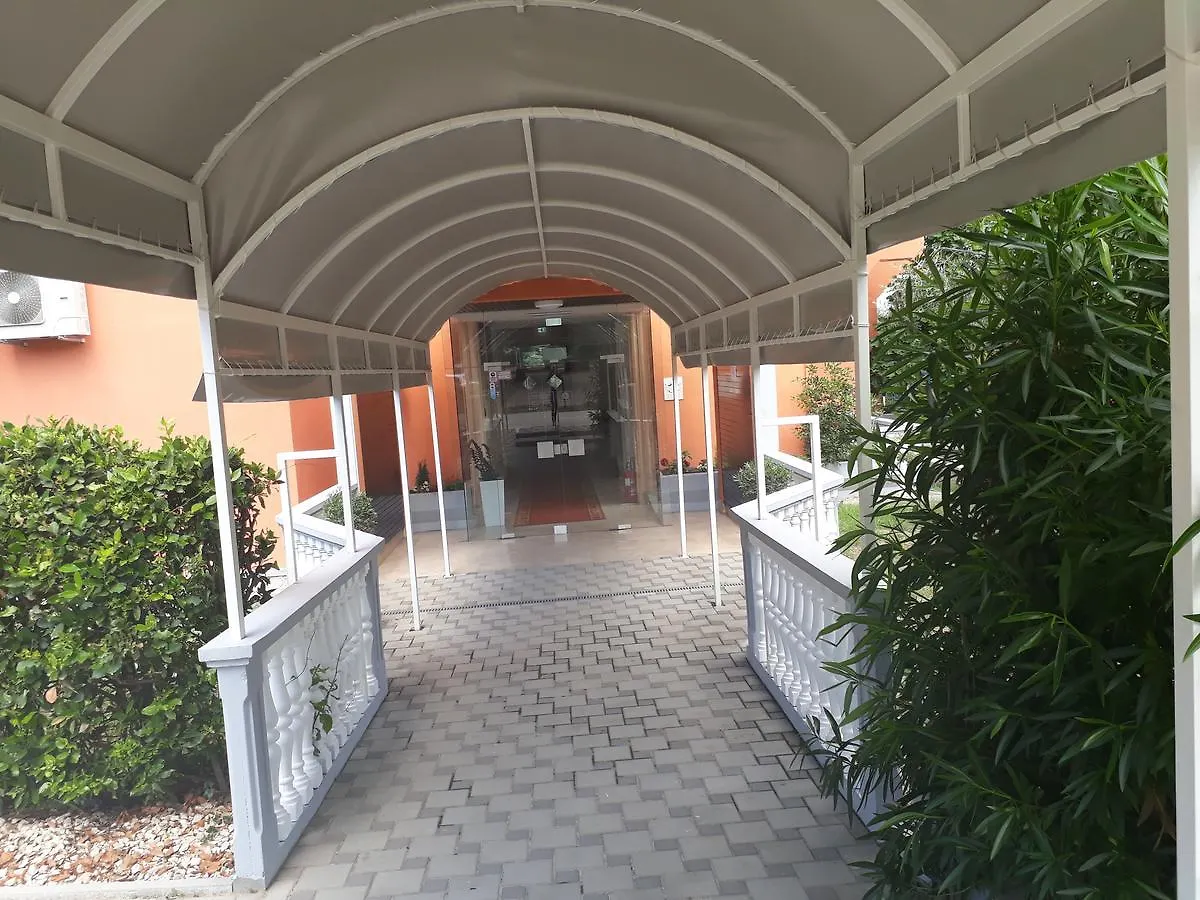 Hotel Albamaris Biograd Na Moru
