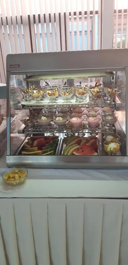 Hotel Albamaris Biograd Na Moru 3*,