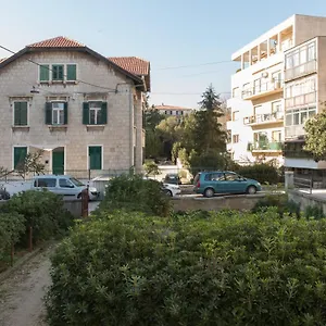 https://rooms-lucija.splithotels.org